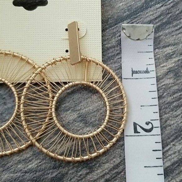Sophia & Kate Gold Tone Wire Wrapped Circular Dangle Drop Earrings NEW - Picture 3 of 3